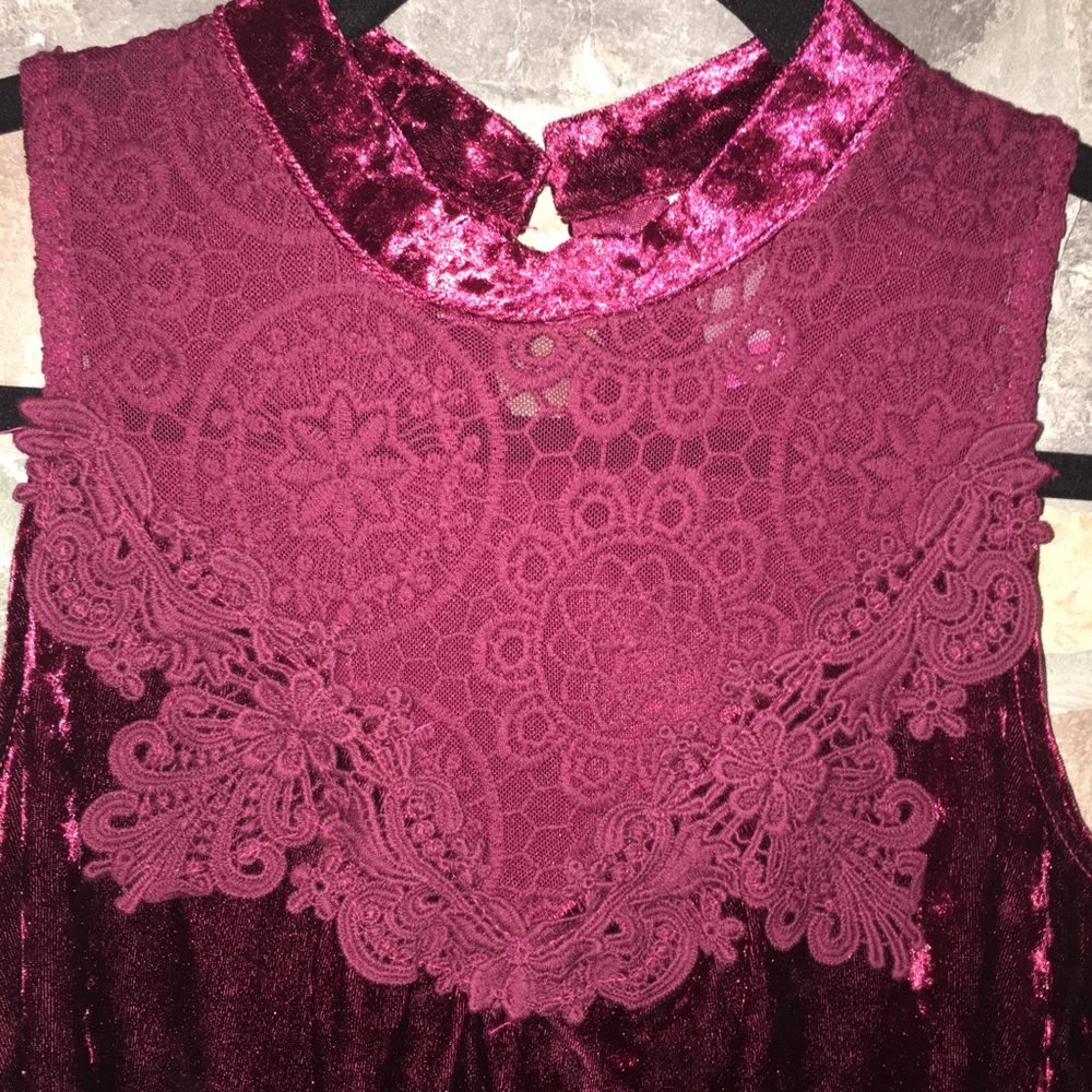 NWT/ Women’s Top